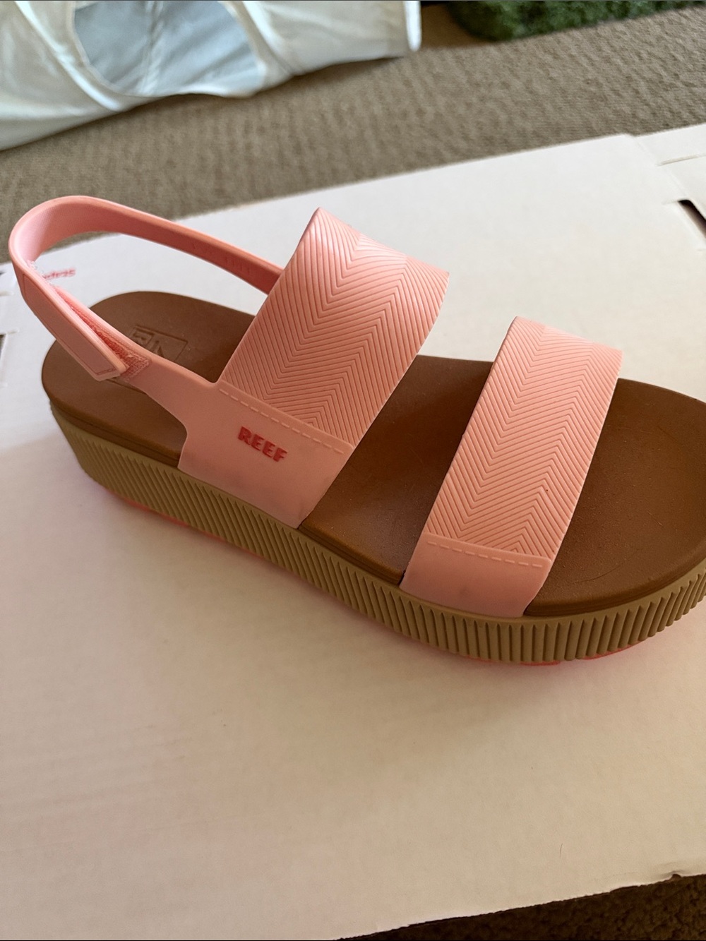 Reef Women’s Pink Coral Platform Slingback Sandals Size 9